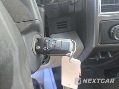 2017 Ford Super Duty F-450 XLT Crew Cab Long Bed DRW - zdjęcie 5 z 25 - miniatura