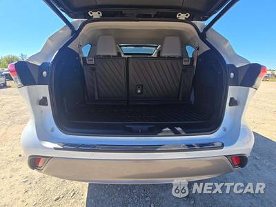 2022 Toyota Highlander Limited - zdjęcie 12 z 19 - miniatura