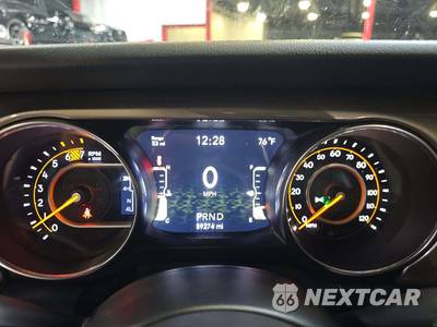 2020 Jeep Wrangler Unlimited Sahara - zdjęcie 9 z 26 - miniatura