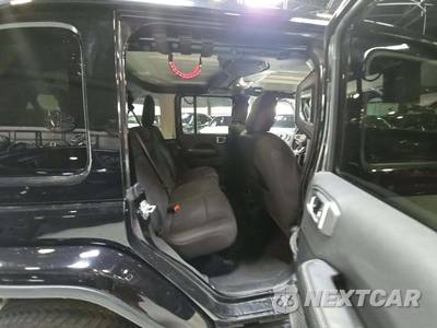 2020 Jeep Wrangler Unlimited Sahara - zdjęcie 16 z 26 - miniatura
