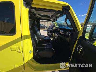 2023 Jeep Wrangler 4 Door Sahara Altitude - zdjęcie 15 z 21 - miniatura