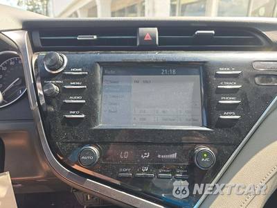 2018 Toyota Camry SE - zdjęcie 10 z 24 - miniatura