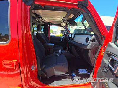 2025 Jeep Wrangler 4xe 4 Door Sahara - zdjęcie 18 z 23 - miniatura