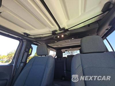 2025 Jeep Wrangler 4xe 4 Door Sahara - zdjęcie 8 z 20 - miniatura