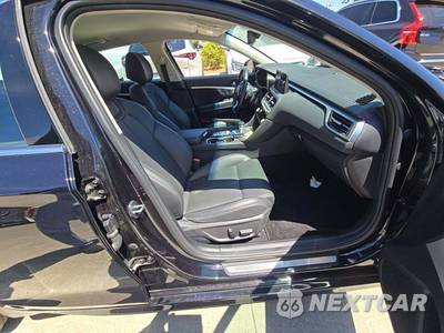 2026 Genesis G70 2.5T - zdjęcie 15 z 20 - miniatura