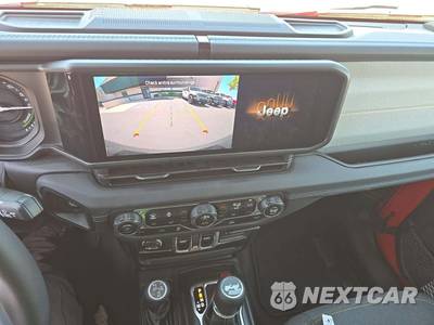 2025 Jeep Wrangler 4xe 4 Door Sahara - zdjęcie 7 z 19 - miniatura