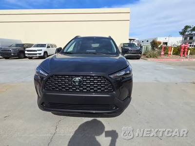 2024 Toyota Corolla Cross LE - zdjęcie 2 z 24 - miniatura