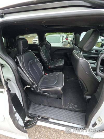 2026 Chrysler Pacifica Limited 121.6" WB - zdjęcie 17 z 27 - miniatura