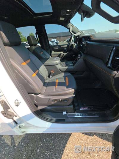 2026 GMC Sierra 2500HD AT4 Crew Cab Medium Bed - zdjęcie 18 z 23 - miniatura