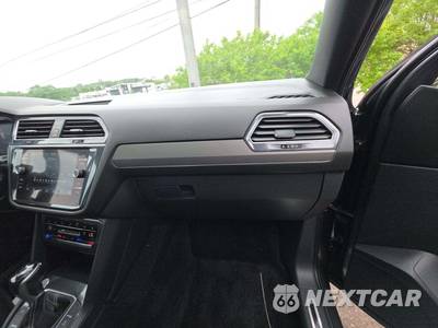 2022 Volkswagen Tiguan SE R-Line Black - zdjęcie 19 z 26 - miniatura