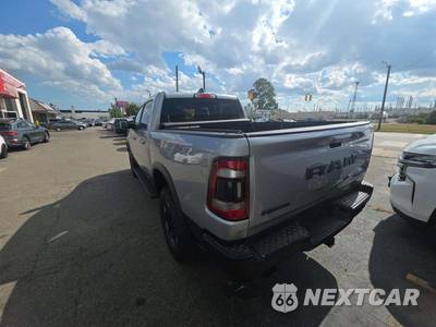 2020 Ram 1500 Rebel Crew Cab Short Bed - zdjęcie 2 z 26 - miniatura