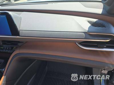 2025 Toyota Crown Signia Limited - zdjęcie 16 z 19 - miniatura