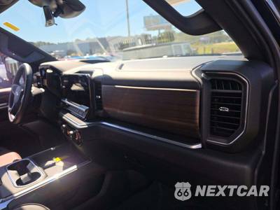 2026 Chevrolet Silverado 2500HD High Country Crew Cab Short Bed 3LZ - zdjęcie 19 z 22 - miniatura