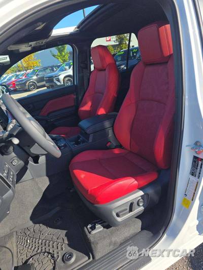 2026 Toyota 4Runner i-FORCE MAX TRD Pro - zdjęcie 6 z 22 - miniatura