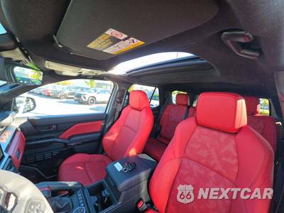 2026 Toyota 4Runner i-FORCE MAX TRD Pro - zdjęcie 11 z 22 - miniatura