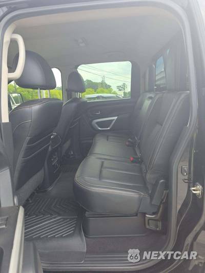 2016 Nissan TITAN XD SL Crew Cab Medium Bed - zdjęcie 13 z 23 - miniatura