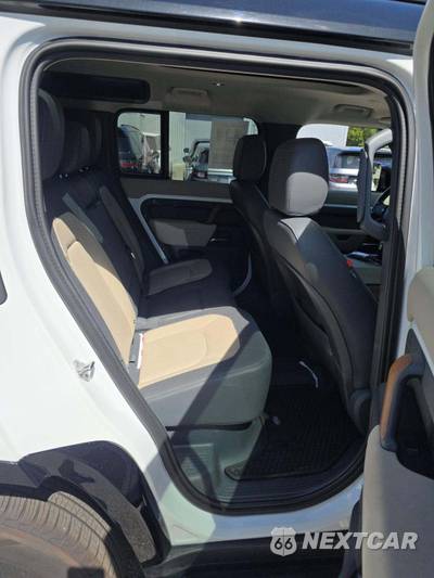 2023 Land Rover Defender 110 X-Dynamic SE - zdjęcie 13 z 21 - miniatura