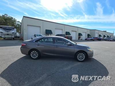 2016 Toyota Camry LE - zdjęcie 5 z 39 - miniatura