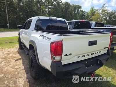 2017 Toyota Tacoma TRD Off-Road Crew Cab Medium Bed - zdjęcie 2 z 30 - miniatura