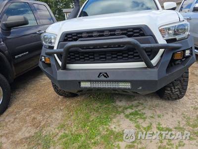2017 Toyota Tacoma TRD Off-Road Crew Cab Medium Bed - zdjęcie 27 z 30 - miniatura