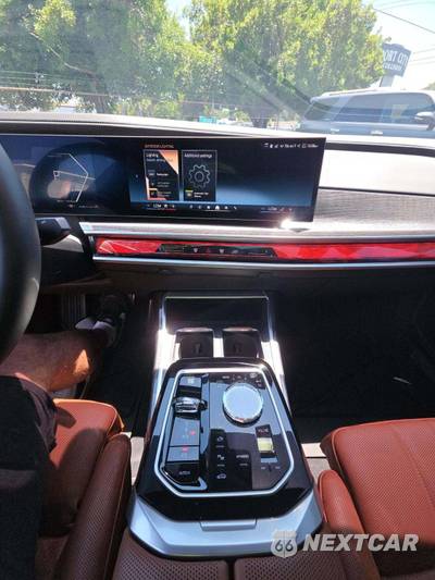 2026 BMW 7 Series 760i xDrive - zdjęcie 7 z 17 - miniatura