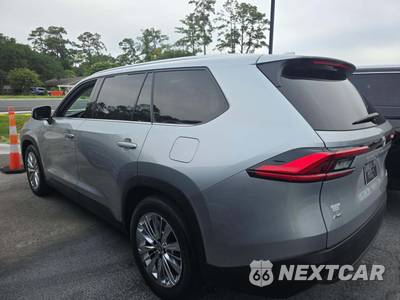 2024 Toyota Grand Highlander Platinum - zdjęcie 2 z 21 - miniatura