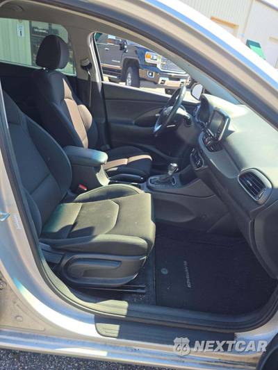 2018 Hyundai Elantra GT Hatchback - zdjęcie 18 z 24 - miniatura