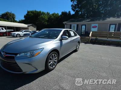 2016 Toyota Camry XLE - zdjęcie 1 z 22 - miniatura