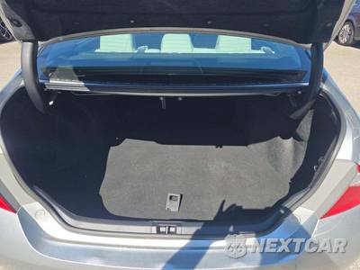 2016 Toyota Camry XLE - zdjęcie 11 z 22 - miniatura