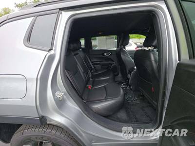 2024 Jeep Compass Trailhawk - zdjęcie 13 z 23 - miniatura