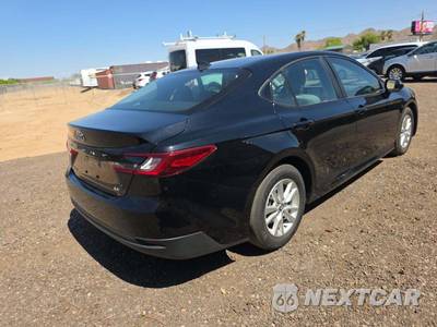 2025 Toyota Camry LE - zdjęcie 3 z 20 - miniatura
