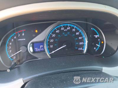 2013 Toyota Sienna XLE 8-Passenger 119.3" WB - zdjęcie 9 z 23 - miniatura