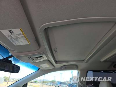 2013 Toyota Sienna XLE 8-Passenger 119.3" WB - zdjęcie 11 z 23 - miniatura