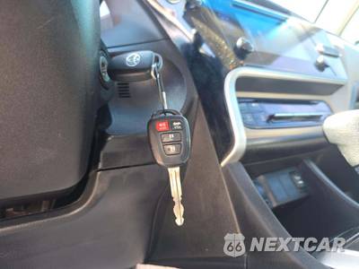 2017 Toyota Corolla LE Sedan - zdjęcie 8 z 20 - miniatura