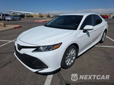 2019 Toyota Camry LE - zdjęcie 1 z 20 - miniatura