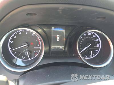 2019 Toyota Camry LE - zdjęcie 9 z 20 - miniatura