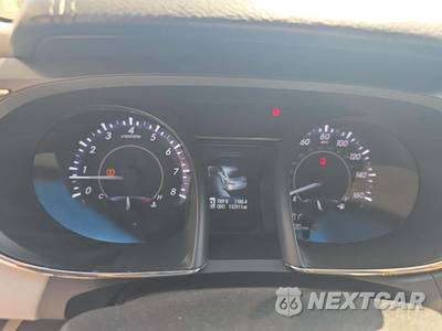 2017 Toyota Avalon Limited - zdjęcie 8 z 19 - miniatura