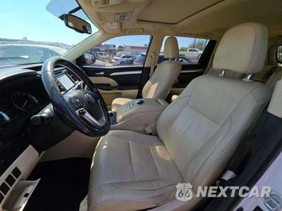 2014 Toyota Highlander XLE - zdjęcie 6 z 22 - miniatura