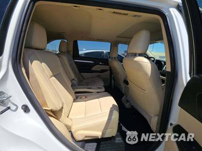 2014 Toyota Highlander XLE - zdjęcie 17 z 22 - miniatura