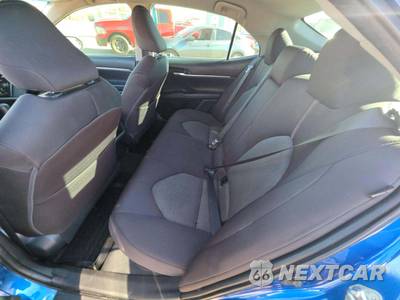 2019 Toyota Camry Hybrid LE - zdjęcie 13 z 20 - miniatura