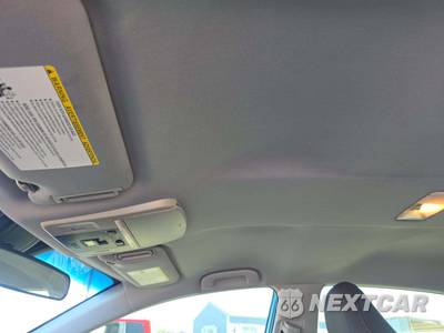 2019 Toyota Camry Hybrid LE - zdjęcie 11 z 20 - miniatura