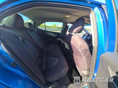 2019 Toyota Camry Hybrid LE - zdjęcie 16 z 20 - miniatura