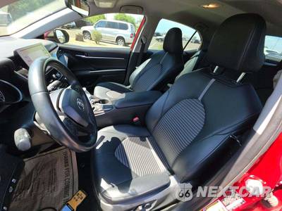 2022 Toyota Camry SE - zdjęcie 6 z 20 - miniatura