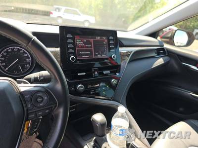 2022 Toyota Camry SE - zdjęcie 10 z 20 - miniatura