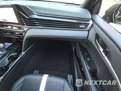 2026 Toyota Camry SE - zdjęcie 19 z 24 - miniatura