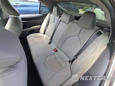 2020 Toyota Camry SE - zdjęcie 13 z 24 - miniatura