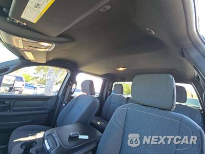 2023 Ram 3500 Tradesman Crew Cab Long Bed DRW - zdjęcie 11 z 23 - miniatura