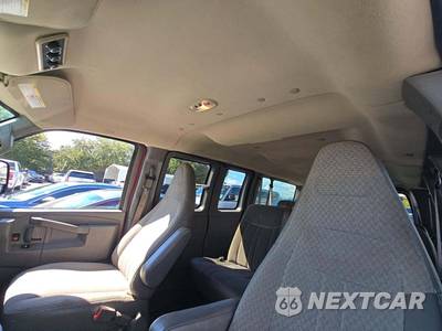 2019 Chevrolet Express 2500 Passenger Van LS 1LS 135.0" WB - zdjęcie 11 z 27 - miniatura