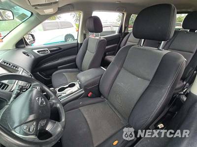 2017 Nissan Pathfinder S - zdjęcie 6 z 35 - miniatura