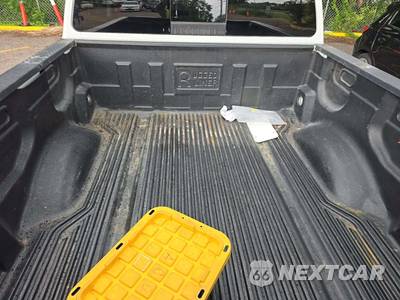 2021 Nissan TITAN SV Crew Cab Short Bed - zdjęcie 14 z 26 - miniatura